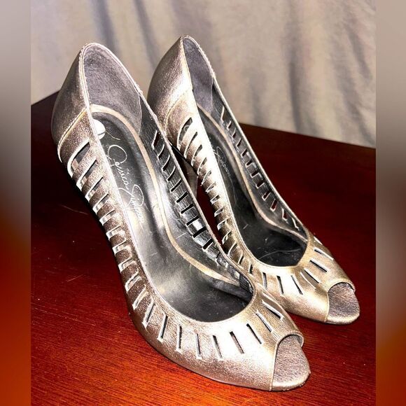 Jessica Simpson peep toe stilettos size 7 - Picture 1 of 6